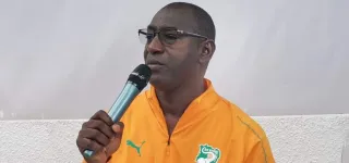 staff-technique-de-football-traore-moussa-lance-le-concept-osons-un-coach-local